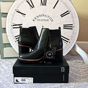 NIB - Naturalizer Madalynn Gore Water-Repellent Bootie - Sz 9.5